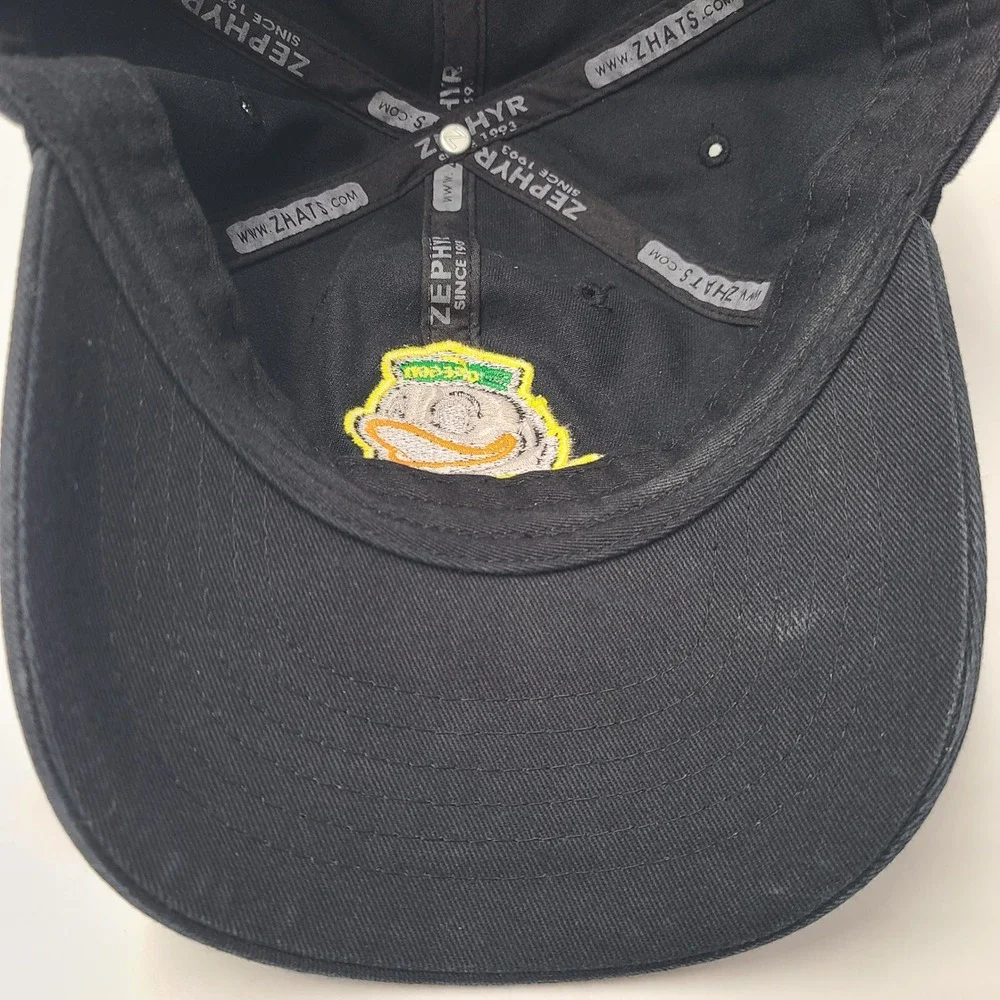 Oregon Ducks Hat Strapback Zephyr Black NCAA University‎ Puddles Mascot Logo Men